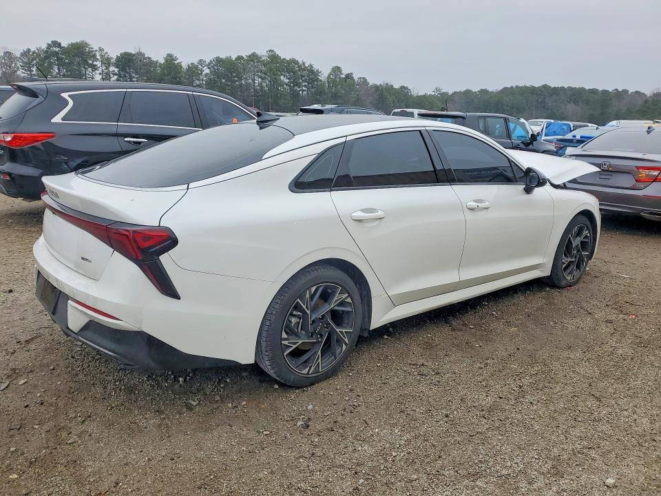 (اعـــــــــــــلان مــــــــــــــــزاد 📢 ) 

2025 KIA K5 GT LINE 

كيا كي فايف جيتي لاين : ٢٠٢٥

حالة السيارة : تعمل وتسير 

ضرر السياره : كما موضح بالصوره 

تاريخ الــــــمزاد الأربعاء : 2026/3/18

وقت المزاد الساعه : السابعه ليلا 

اللـــــــــــــــــــــــــــون : ابيض 

عداد المسافه : 11.684

حجم المحـــــــــرك : 4 سلندر 2.5 

مدة الوصول : 60 الى 75 يوم

للإشتراك في المزايدة يرجى الحضور الى  مكتبنا للـتأكيد على تثبيت السياره المزاده.

العنوان : النجف الاشرف قضاء المناذره( ابوصخير) شارع حيره ابو صخير مكتب عمار لمزاد السيارات الامريكيه 

               تلفون 
              *********** واتساب
              *********** للاتصال
               عمار ابو عباس
