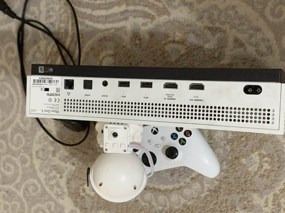 سلام علیکم ♥️
.
.
اسم الجهاز❤️‍🔥✨: Xbox one s
.
.
مساحة جهاز⚜️: tb1 واحد تیرا
.
.
مکاني جهاز💎: کرکوك
.
.
جهاز کبس مامفتوح و ضمان 1 سنة❤️‍🔥


**إذا كنت صاحب هذا الإعلان وتريد حذفه لأي سبب، رجاءا أرسل رسالة إلى الدعم الفني**