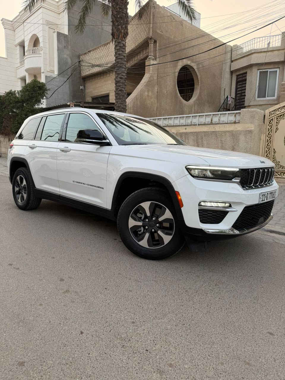 السلام عليكم 
جيب موديل 2024 كلين مكفولة من الضرر والصبغ حته دعاميات مكفولة كفالة عامة وضع شركة اني المستورد عله يدي ثلاث أنظمة بانزين هايبرد وشحن فول مواصفات اعلئ فئة بالمواصفات سيارة جديدة جاهزة من كل نواحي ماشية 28 الف بالحالة الوكالة رقم بغداد باسمي ثاني يوم تحويل مكان السيارة بغداد الاعظمية سعر 350 وبيه مجال رقم موبايل *********** بغداد, العراق
