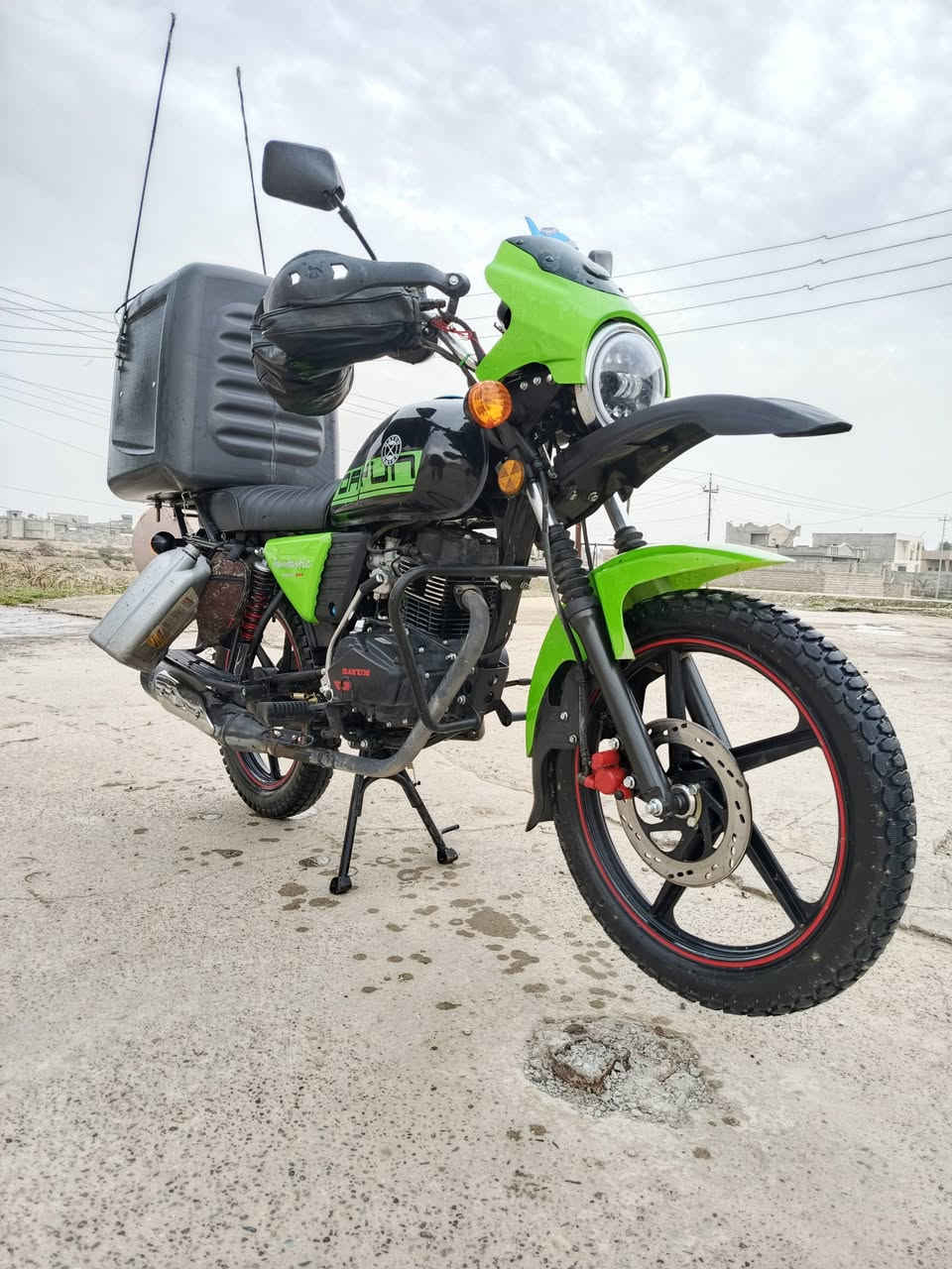 للبيع دايوان 2025 سعر 1350 ويرهم مراوس وفرق  تحياتي للجميع هاتف *********** 📲
