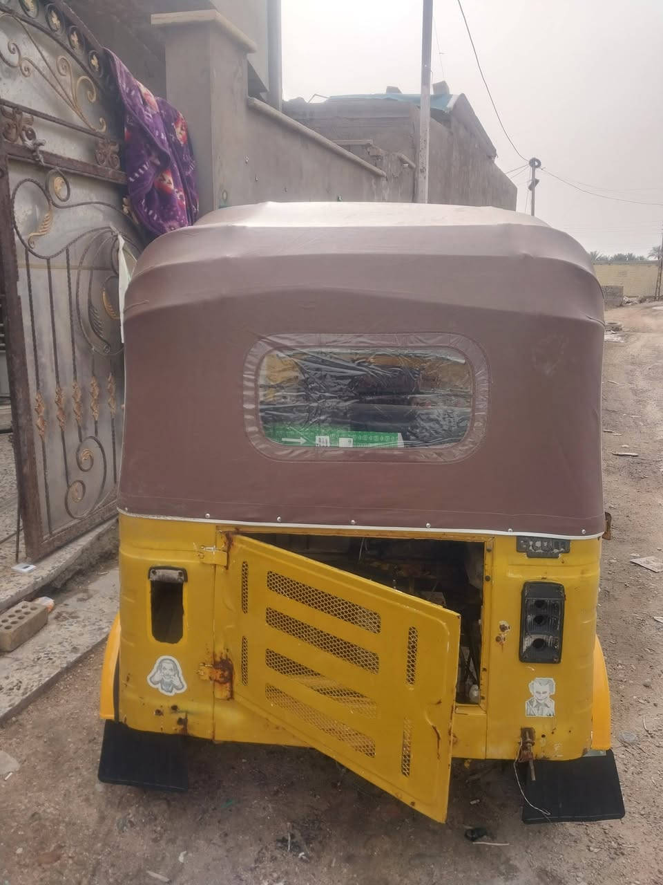 سلام عليكم تكتك للبيع ١٩ مكينته طافيه انطيك وياهه مكينه باجاج ٢١بس شدهة المكينه شرط شغل لاضربه ولاصبغ مدينه الصدر سعر ١٥٠٠وبيه مجال قليل اتصل وتدلل ***********
