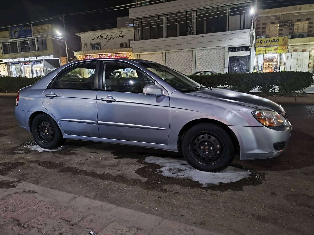 سلام عليكم لبيع سبكترا رقم ميسان موديل ٢٠٠٧ سنويه جديده مبدل بيه بابين نفس اللون بسمي بيه جراد السياره منضومه غاز بيه 
السعر ٧٥ وبيه مجال بسيط ***********
