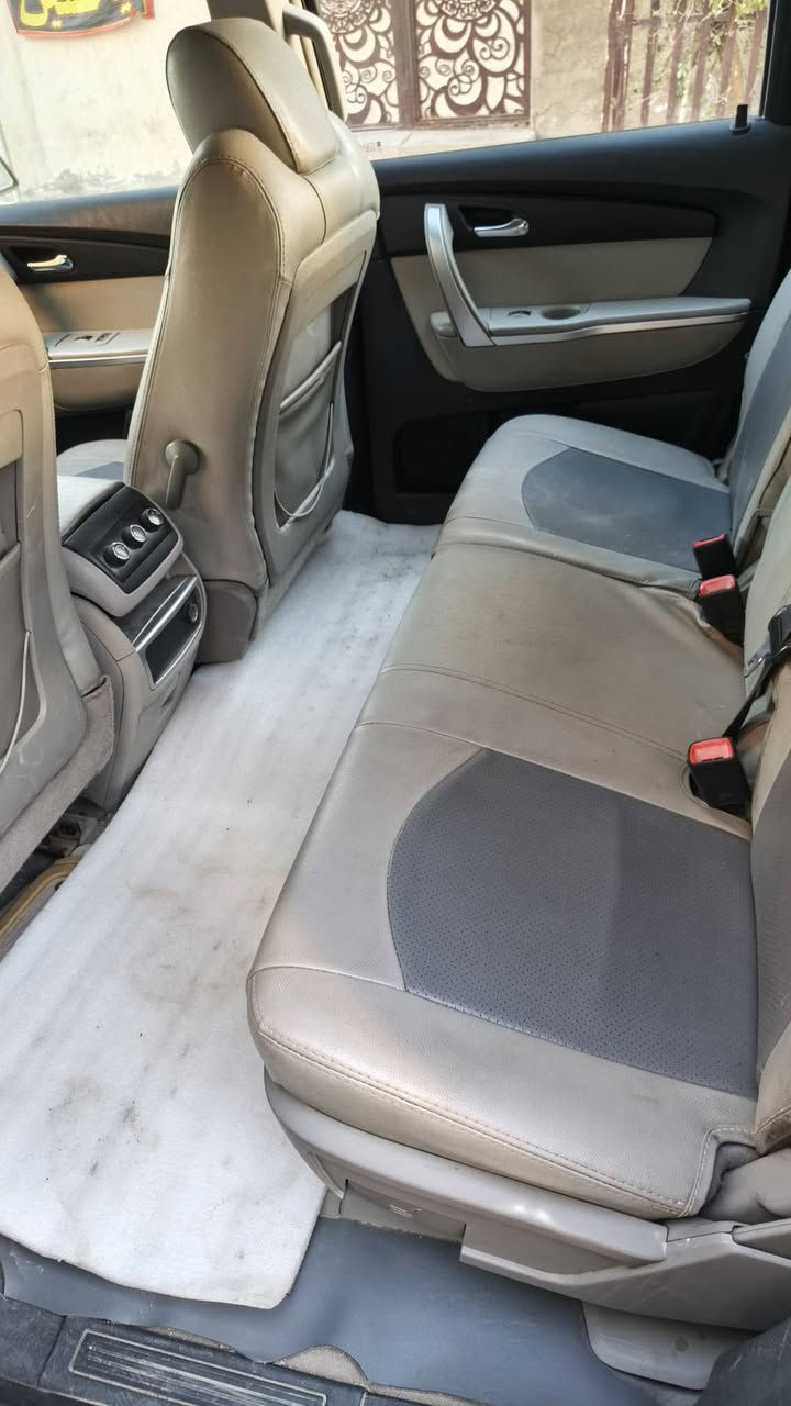 سيارة جمسي موديل 2008 لون أصفر ذهبي 7راكب سعر 85 استفسار ***********
