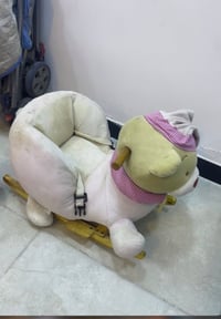 سرير اطفال • كرسي هزاز • البياع الشهداء