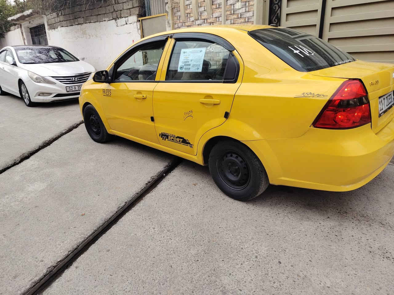 افيو 2009 دخل لونين ماسسه تحويل جديد سنويه 31 هيه وغرمات صفر هزه جديده صبغ احزم بيها طخه خفيفه من وره محرك استرا  مكينه وكير شرط طخم جديد السعر 56. بيها مجال *********** كورك*********** شرط الوكاله وتحويل
