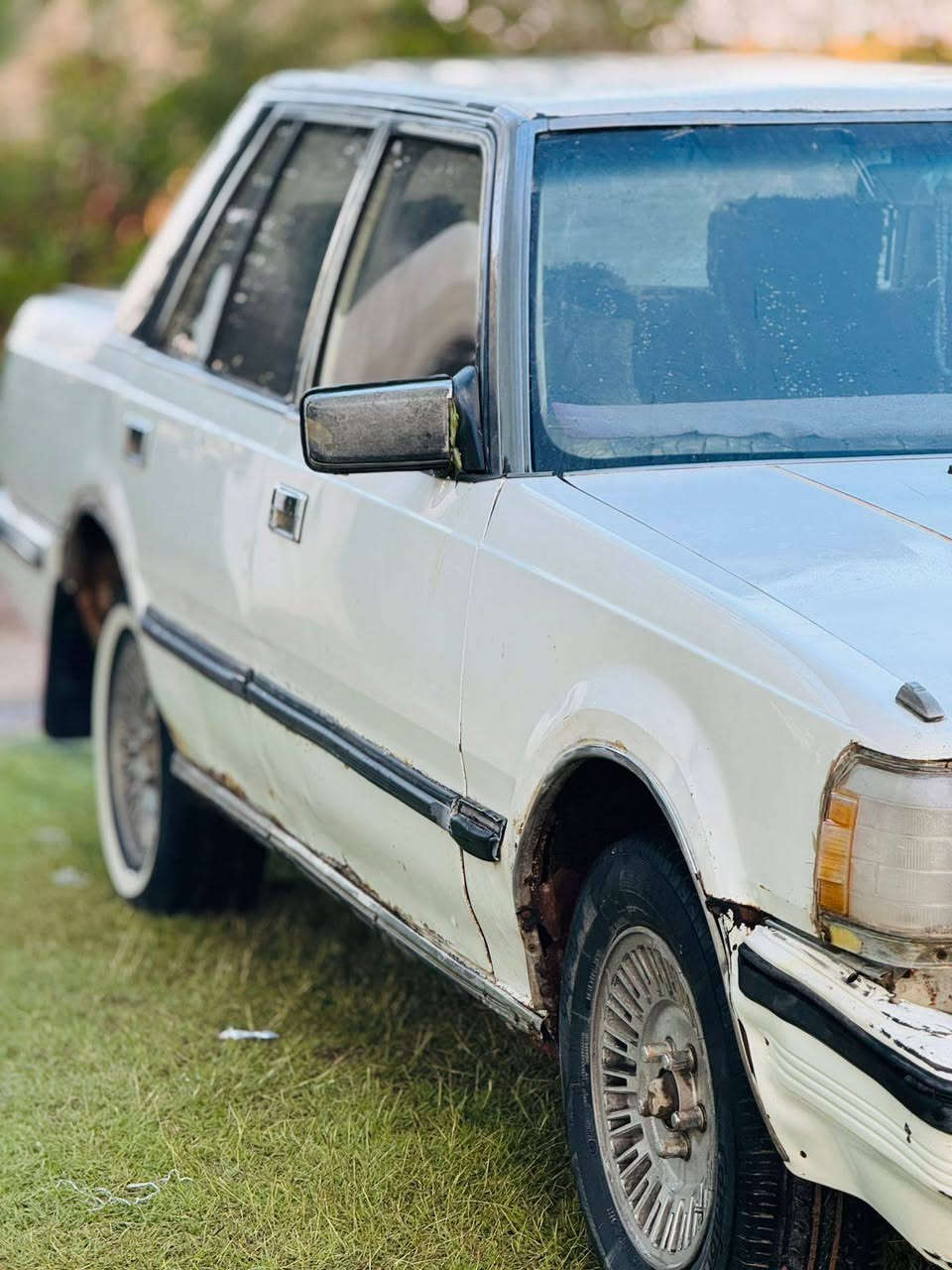 السلام عليكم
سياره سوبر ٨٥ جاهزه مكينه وكير وحدايه  والباقي شوف العين
رقم مثنى
سياره بسمي مكان السياره الشطره رقم الهاتف***********
 السعر ٣٠ وبيها مجال حك الجيه
