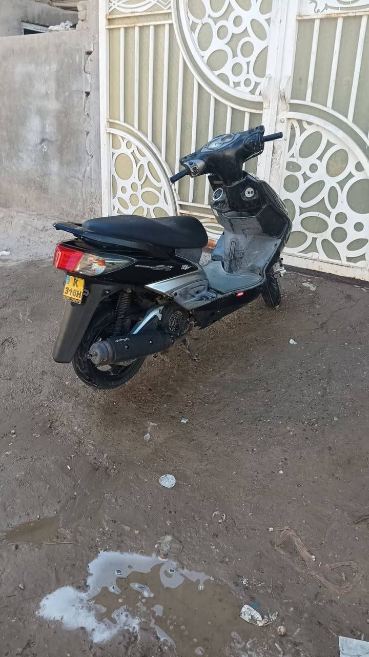 للبيع
سكنس فحل 
الكفرات مختمه
الدراجه مكفوله ما عدا صوت بل كفرات خرخشه 
الموقع الحله حي العسكري 

التواصل 

***********
***********
