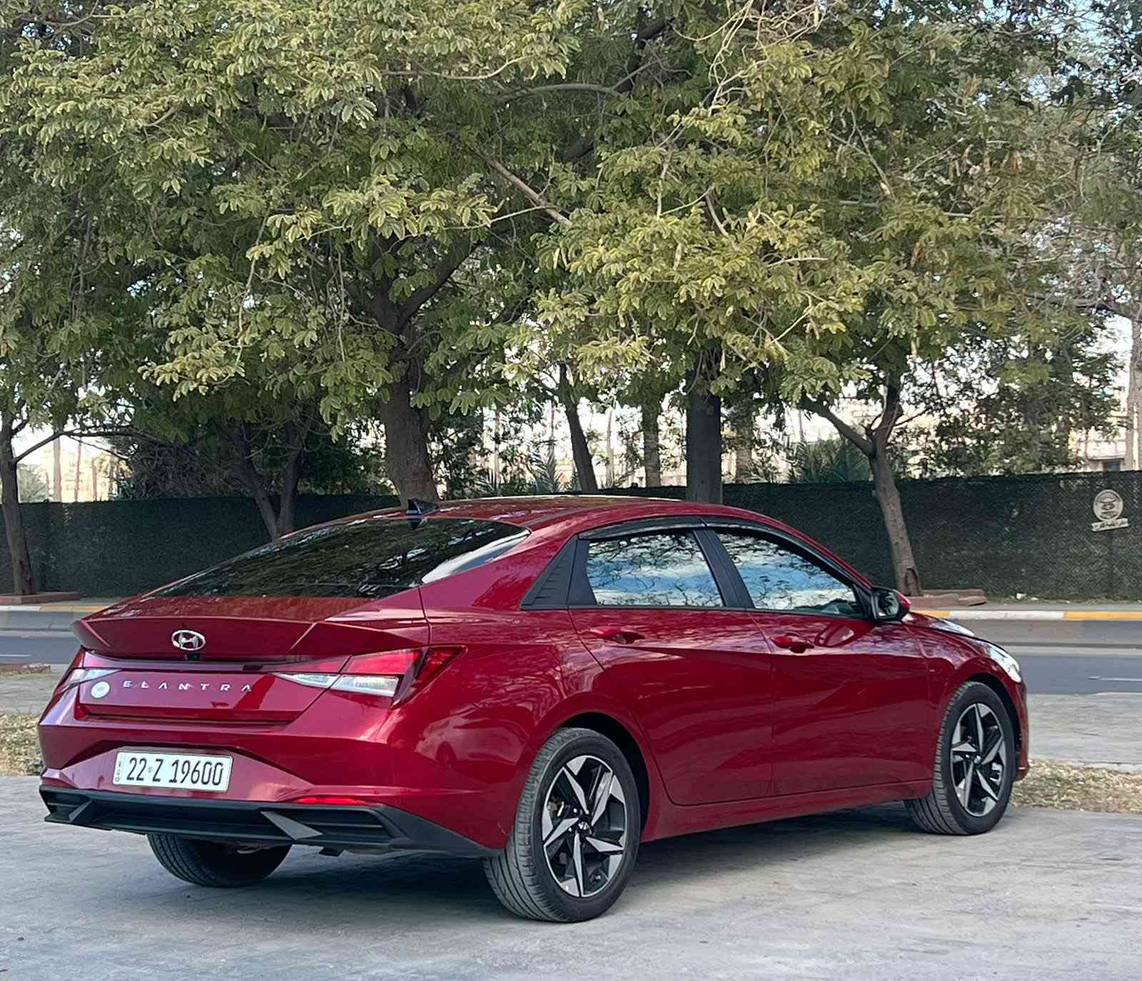 سلام عليكم
هونداي النترا 2023 فول مواصفات عدا الفتحة رقم اربيل بأسم شركة وكالة او تحويل مضمون صور الحادث مرفقة مع الصور بدون ايرباك 
المواصفات : بصمه / تشغيل عن بعد /  /  / رادار امامي / رادار جانبي /  / اوتو هولد / LED امامي / كامره دوارة / نقطه عمياء / قياده ذاتية / توقف ذاتي / رادارات / 3 انظمة قيادة نضام / مانع انزلاق / محرك 2000 دوش 

العنوان بغداد العطيفيه:📍📍

للتواصل والاستفسار: ***********
