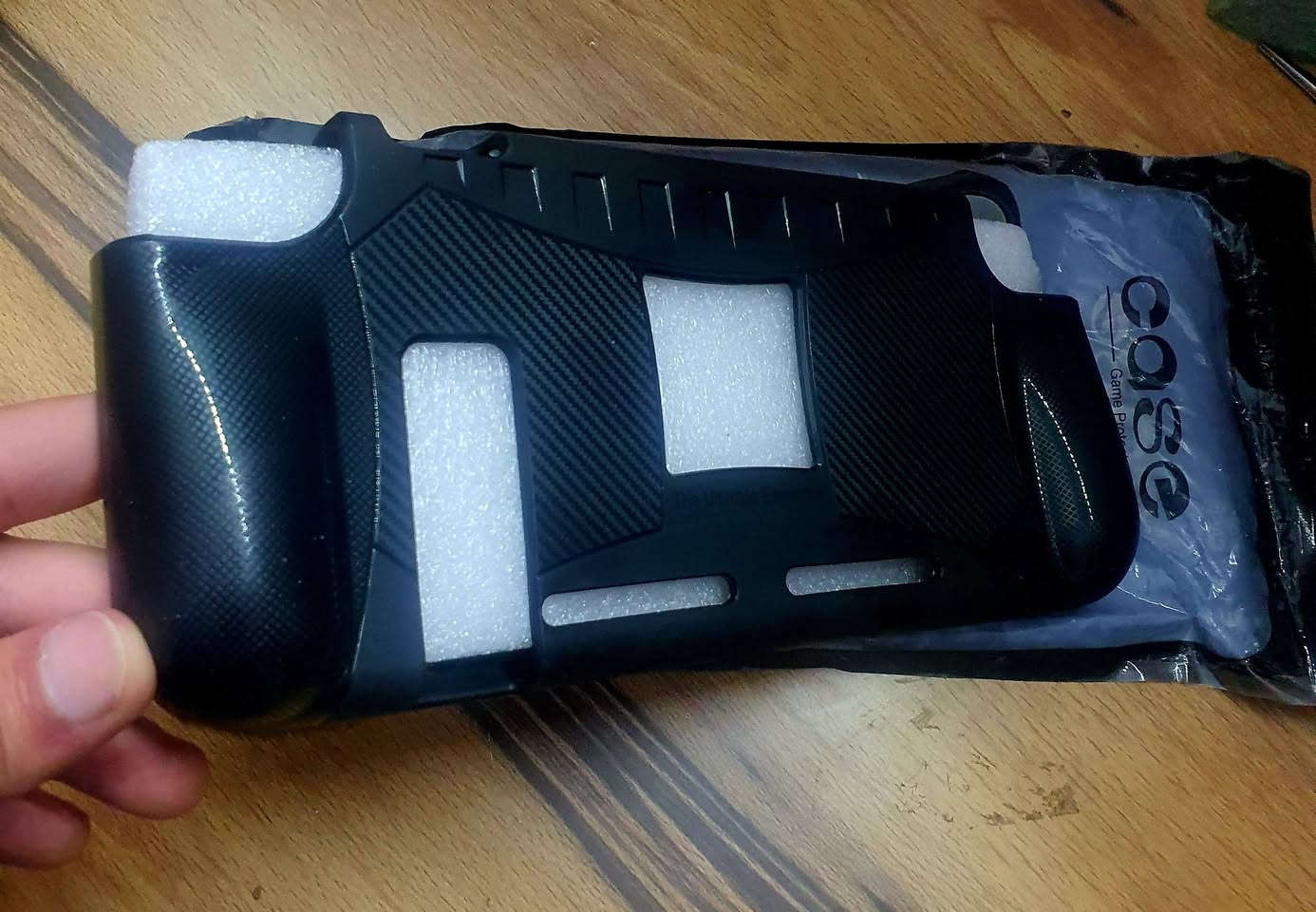 السلام عليكم ' افضل درع جلاتيني نوعيه مميزة  نينتيندو سويتش العادي LCD سعر 10 الف متوفر اكثر
من قطعه / بغداد البياع / *********** / توصيل لجميع المناطق والمحافظات موجود
