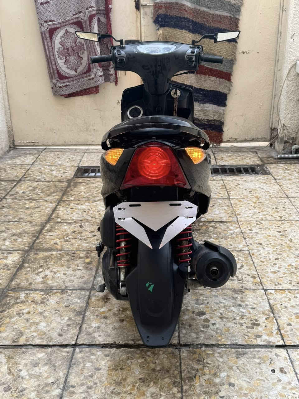 سلام عليكم ثعلب للبيع
دراجه مكفوله كفاله عامه

شلعه معدل فول كهربأيات كله شغاله نكره سلف 

مكاني بشعب السعر 600 وبيه مجال 

‭0772 681 8996‬
