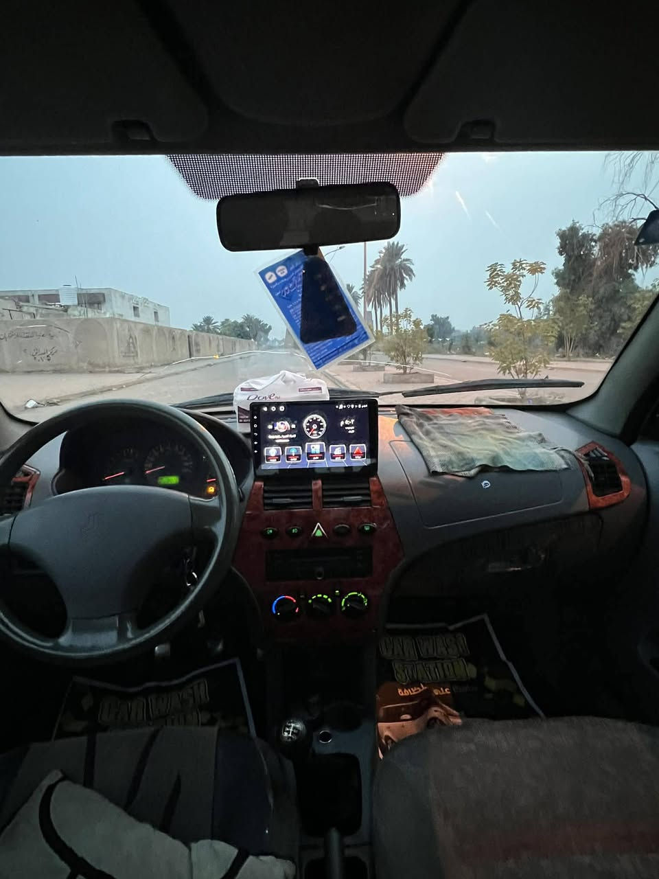 سلام عليكم سيارة طيبة موديل 16السيارة  كفالة عامة لا طخة قوية ولا ضربة السيارة بسمي تحويل ثاني يوم هزه جديدة رقم نكليزي دايرات جديده باترري.  شاشة كامرأة دوارة  جديد تبريد وية السويج لايت زنون  مكينة كياة ريو كير مكينة كفالة عامة سيارة جاهزة كبل الشارع السعر39 ويهة مجال رقم الهاتف ***********
