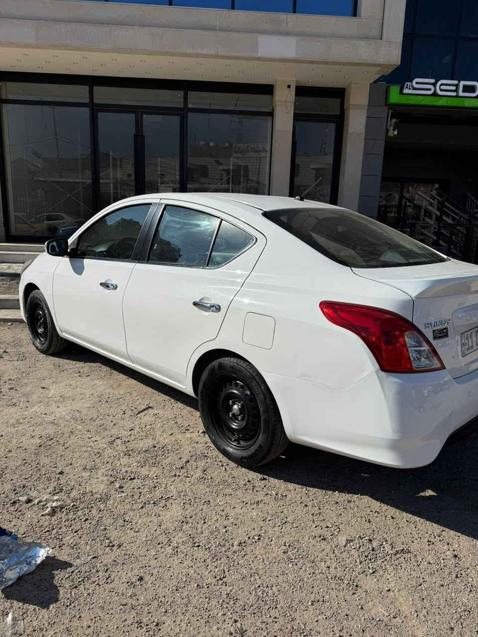 سني موديل 2023 نظيفة جدا استخدام شركة بيها تبديل  باب خلفي ايمن نفس اللون شركة …. السعر 108 ورقة للمعلومات  ***********
