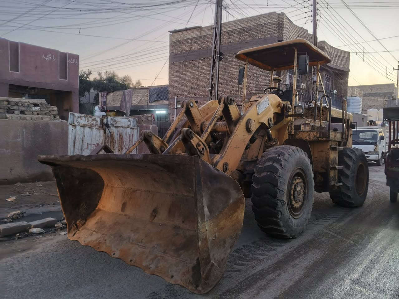 كاوسكي للبيع حجم 70موديل79كتاب مزاد محرك بي 102مكينة جاهزة للعمل مكلف بنشر للاستفسار صاحب الالية ***********##***********
