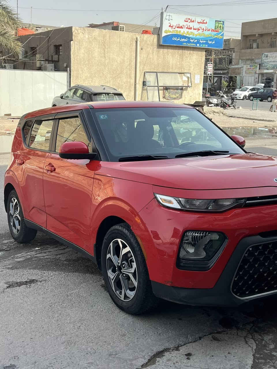 سلام عليكم كيا صول للبيع موديل 2021 لون طماطة مميزة مواصفاتها مواضح بلصوره سياره جديده حادث مواضح بلصورة سعر 158 تلفون ***********
