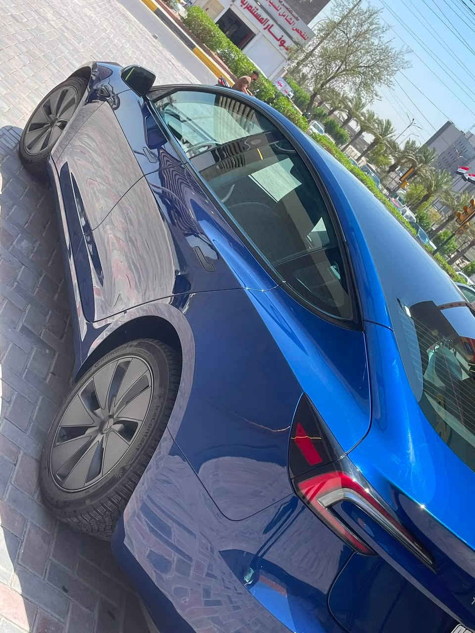 تيسلا ٣ 
تيسلا 3 
Tesla 3 2024 
Single motor 
Online 
الشكل الجديد 
🔋الشحنه الوحده🔋 تمشي 450 كيلو متر 

‏ 🆕 (الشكل) الجديد. 

مقاعد تبريد وتدفئة 
ستيرن تدفئة 
والعديد من المواصفات 

السياره اني مستورده داخله جديد

رقم بغداد بسمي ترقيم جديد

مكاني بغداد الوزيرية

‎ السيارة وارد أمريكي موديل 2024. �

* 12000. معروضة للبيع بمسافة مقطوعة

* السياره بعده زيرو جديده جداً

* 

* تسارعاً قوياً من 0 إلى100 كم/س في غضون4 ثانية. 🚀🚀🚀�

* .

* السياره فول موصفات اجه بشكل جديد

* شاشه خلفيه للتحكم 

* حادث بنيد فقط فقط 

معروفه موصفات التسلا 

* السعر ١٨٥ $ورقه او بي مجال بسيط

* اي استفسار وتساب او اتصال 

* عل الرقم
* ⁠***********
