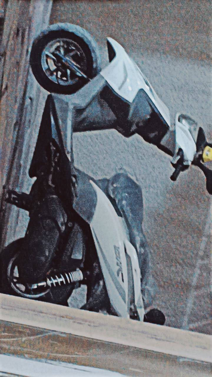 السلام عليكم دراجه للبيع جيتي ار 
*********** السعر مليون 150وبيهامجال
