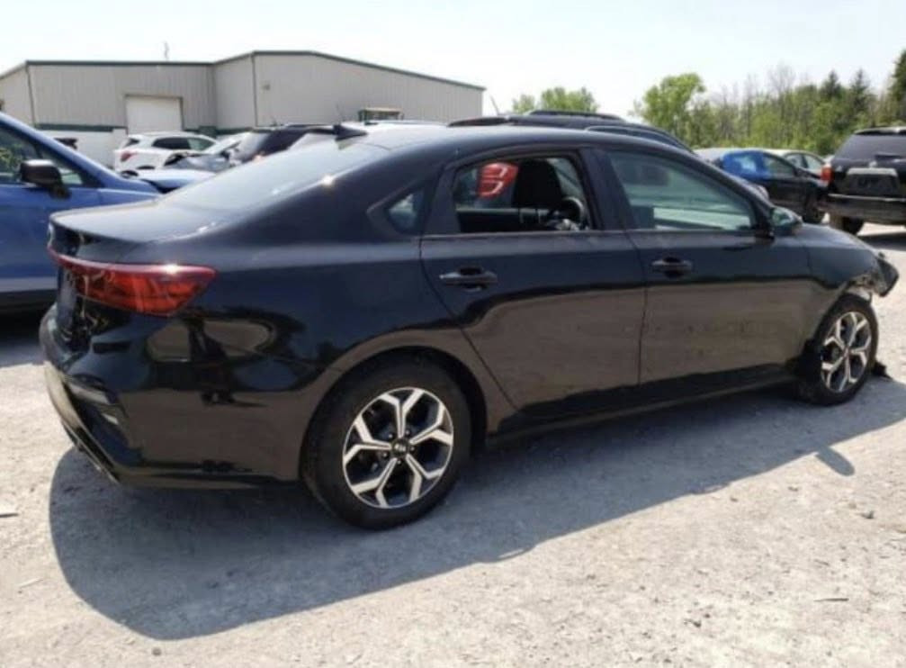 � فورتي 2021
▫️ سيارة كلين
▫️ بدون حادث
▫️ بدون ضربة
▫️ بدون ايرباك
▫️ بدون صبغ

🔹 مكينة 2000 دوش
🔹 كير AT
🔹 رقم أربيل
🔹 مواصفات نص فول
🔹 تحكم جهتين
🔹 شاشة

💰 السعر 133 وبيه مجال

📞 للتواصل: ***********
📍 العنوان: حي العامل قرب البيت الياباني
