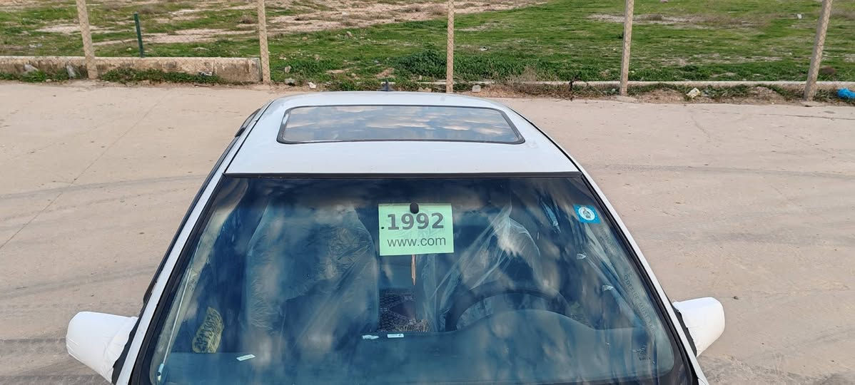 رمضان مبارك
اوبل فكترا موديل 1992
محرك20 كيرعادي
جامات كهربائي 
بريك ABS
سلايت كهربائي شغال 
سنويه جديد 2030 رقم وانكليزي شرطة تحويل ثاني يوم بطاقة بانزين بي 
بي قطعتين صبغ فقط بدون تبديل كهربائيات كلها شغال تتفيه شغال
اربع تايرات جديد
صدرامامي والخلفي زين

عنوان كركوك
***********
***********
إذا شراي خابر ماجاوب تعليق
وتدللل
