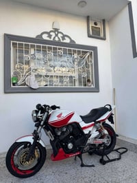 سي بي 400 • ١٦ ولف • جيل ثالث