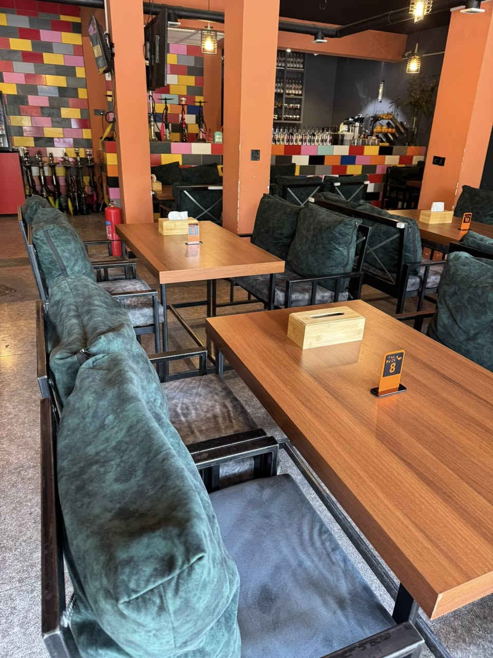 السلام عليكم 
غير متواجد على الفيس بوك                                        
 وتساب فقط لطفاً 
***********
 مكاني بغداد / الحرية دور نواب الضباط مدخل مستشفى الشرق الأوسط 

جلسات عدد / 15 جلسة مع ميز نضيفات اسخدام 8 اشهر 

كرسي نفرين عدد /1 وكرسي فردي عدد /2 لكل جلسة 

لطفاً وليس امراً بيع كامل 15 جلسه بدون فردي
