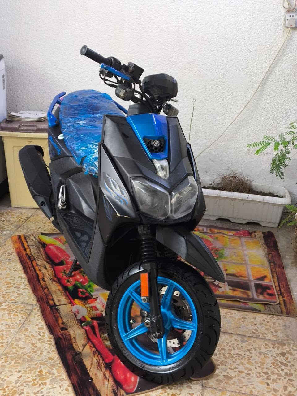 سلام عليكم سكنس جبلي حديث جديده مابيهة اي نقص 
السعر مليون و850 بيه مجال بسيط الر***********
