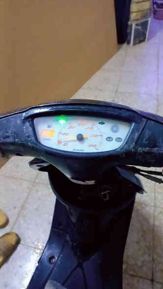 يالله سلام عليكم شباب عصفوريه ٦٠
جديده كامله كلها على وضع البلادي مكينه ممفتوحه 
 ستان كهربائي كلها شغاله 
كفرات بلادي سعرها ٣٠٠ وبيها مجال قليل 
بغداد الشعب شارع الصحه
رقمي ***********
