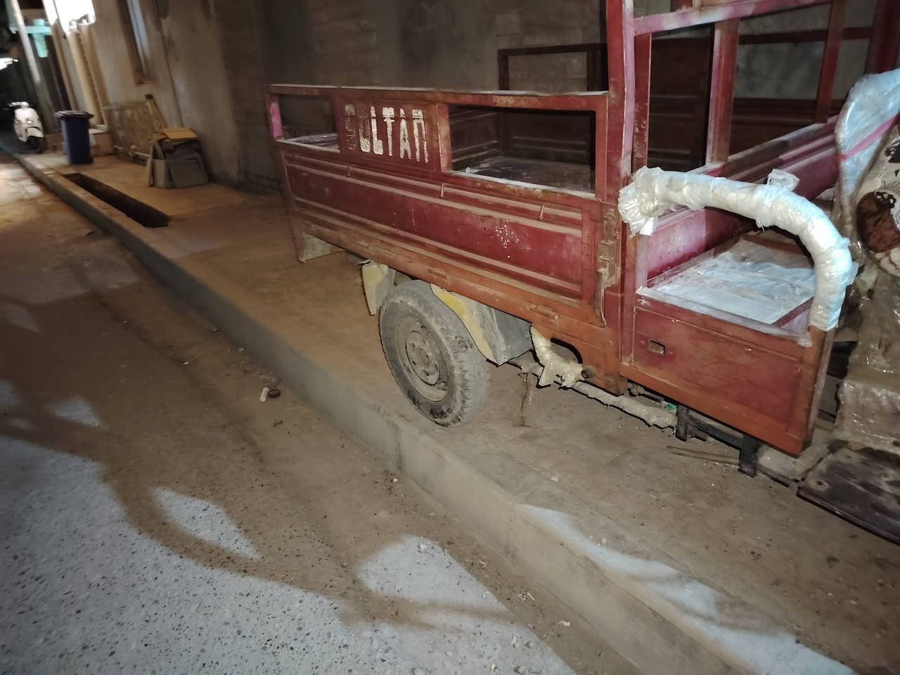 سلام عليكم ستوته.. البيع. بلا. اوراق. مكفول. شاصي ومكينه.. سعر..... 900.. . . . . . ***********
