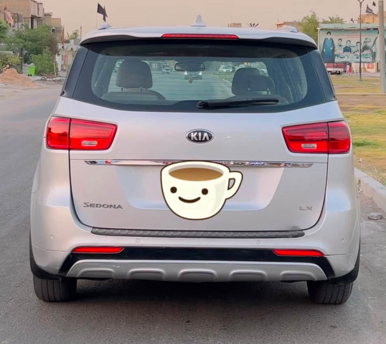سيدونا 2019 أميركي رقم بغداد تحويل مباشر سعرهه193وبيه مجال مكانه بغداد ***********مواصفات عاديه بيه جاملغين أماميات صبغ بدون تبديل بدون يرباك بدون دواخل السياره نضيفه وجديده كل نقص ما بيهه جاهزه ماشيه قليل جدا
