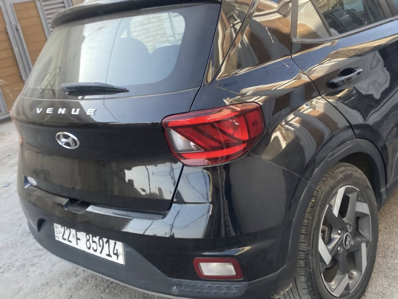 سلام عليكم
هونداي فينو 2021

حادث فقط  طرف جاملغ لخلفي  صار بيها صبغ 3 قطع جاملغ خلفي وباب خلفي باب جنطة كلير فقط

موصفات
رادار امامي خلفي
نقاط عمياء
شاشة كبيره
كار بلي
مود درايف
تحديد مسار
مثبت سرعه
تحكم ستيرن
مري كهرباء

سياره بسمي 
السعر 125 ورقة 
مكاني بغداد
***********
