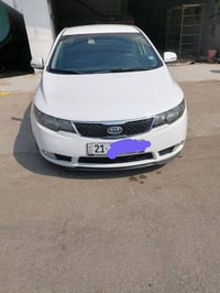 کیای سیراتۆ 2011گێڕ ئۆتۆماتیک ناوسور ئاوێنە شەفت حاسە کامێرا تەبرید گێ...