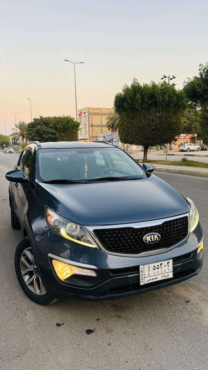 السلام عليكم
كيا سبورتج وارد امريكي 2014 ضررها بنيد وجاملغ وهنا صار بيها طخه بالباب الخلفي مواصفاتها حلوه محرك 2400 تحكمات جهتين شاشة كامرة خلفية قطعتين تبريد دواخل عسلي فور ويل ماشية 90 الف مايل السيارة حلوه وجاهزة بدون نواقص 
📍عنواني كربلاء حي الحسين
السعر 128$ ورقة
للاستفسار: *********** كربلاء, العراق
