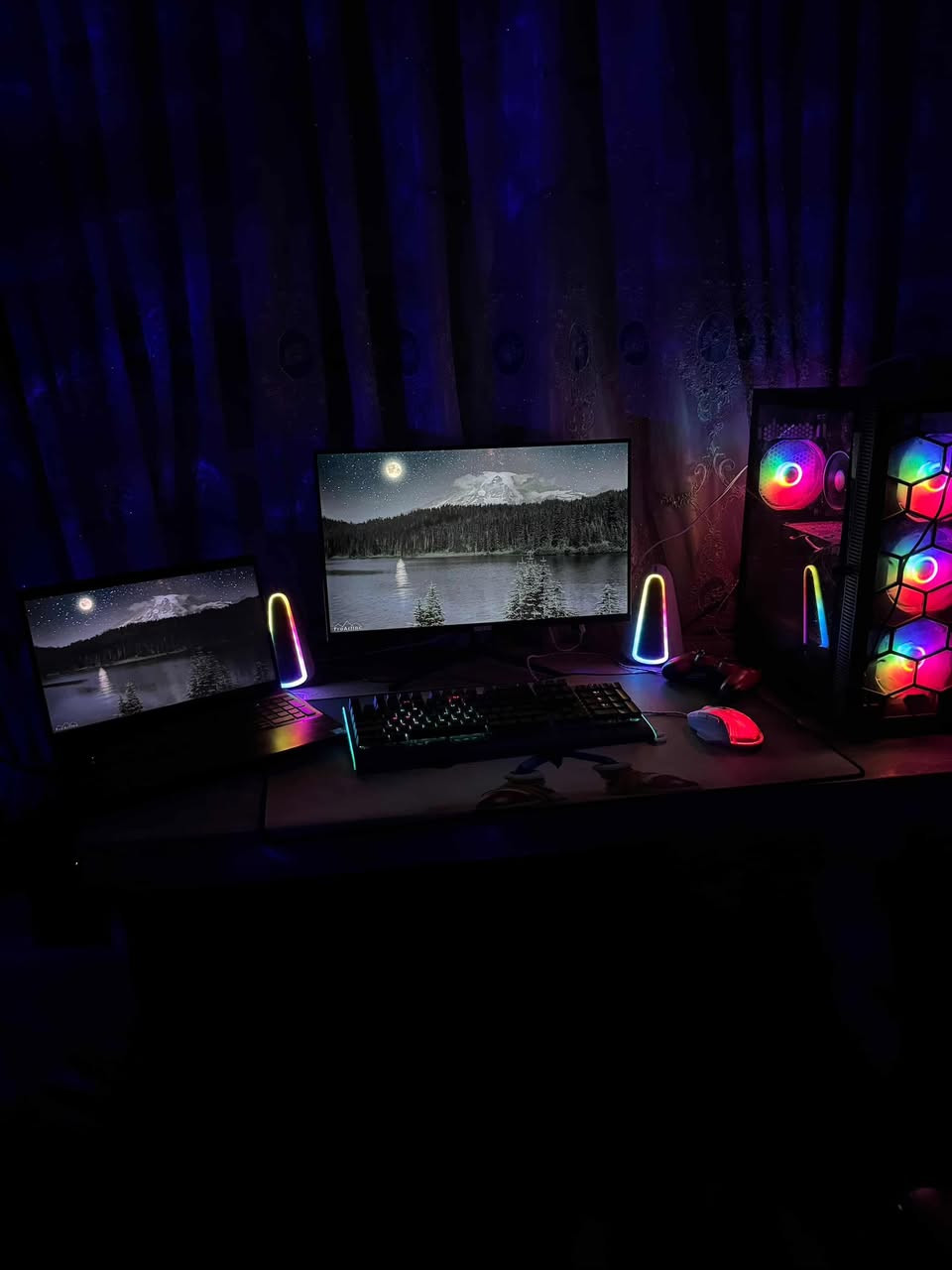 كارت الشاشة Rx580 8G
معالج I51040f

RAM 16GB
SSD 128
HDD 500

شاشه 165 هرتز
ماوس احترافي
كيبورد
كامله ب 550 الف

تواصل واتساب ***********
