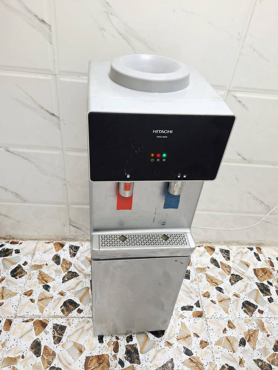 للبيع
ثلاجة  ( هيرو ) حجم وسط 
نظيفة وشغالة تجميد فول 
~~~~~~~~~~~~~~~
براد مي ( هيتاشي ) حار بارد
شغالو ومي بارد ويجمد 
جميع الاجهزة عالفحص

للاستفسار و العنوان
كربلاء حي السلام قرب مدارس العتبة
***********
***********
