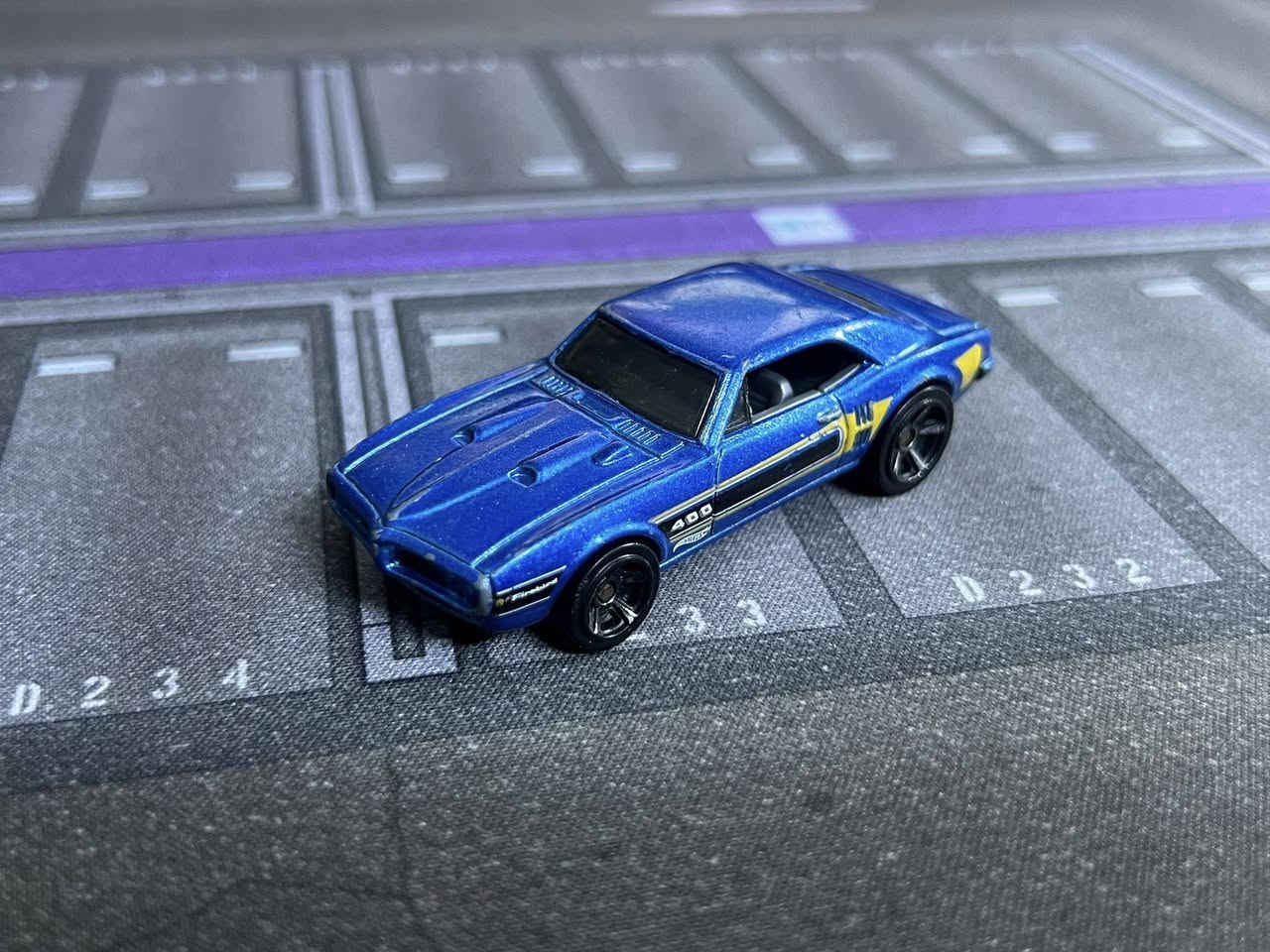 متوفر سيارات من شركات مختلفة
قياس ١:٦٤ 
سعر القطعه ٢ الف


**إذا كنت صاحب هذا الإعلان وتريد حذفه لأي سبب، رجاءا أرسل رسالة إلى الدعم الفني**