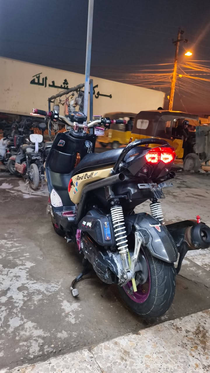 السلام عليكم عندي سكنس جبلي اريده مروسPCX جيل اول 
درجا مفولا تزويد يدت بريك
مكينا مزودا
دبلات
العنوان بغداد العبيدي
الرقم ***********
