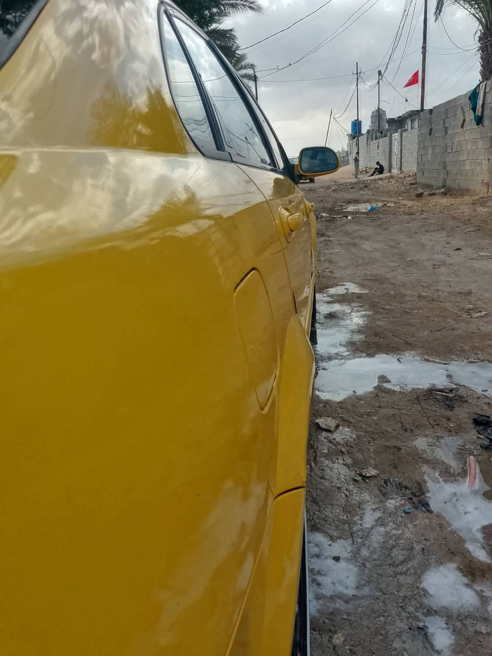 سلام عليكم فرنزه لبيع سياره مكينه جديده حاويه وكير حداديه خير من الله لسياره حالين بيه ضربه بصيط 
*********** 👌
