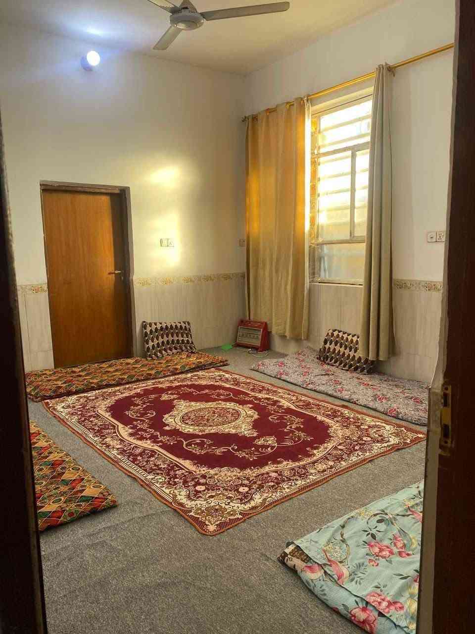 السلام عليكم يوجد لدينا بيت في الرجيبه مقابل شارع مركز الشرطه المساحه 200متر طابو زراعي بيه قرار محكمه سند 25للاستفسار الاتصال على الرقم***********
