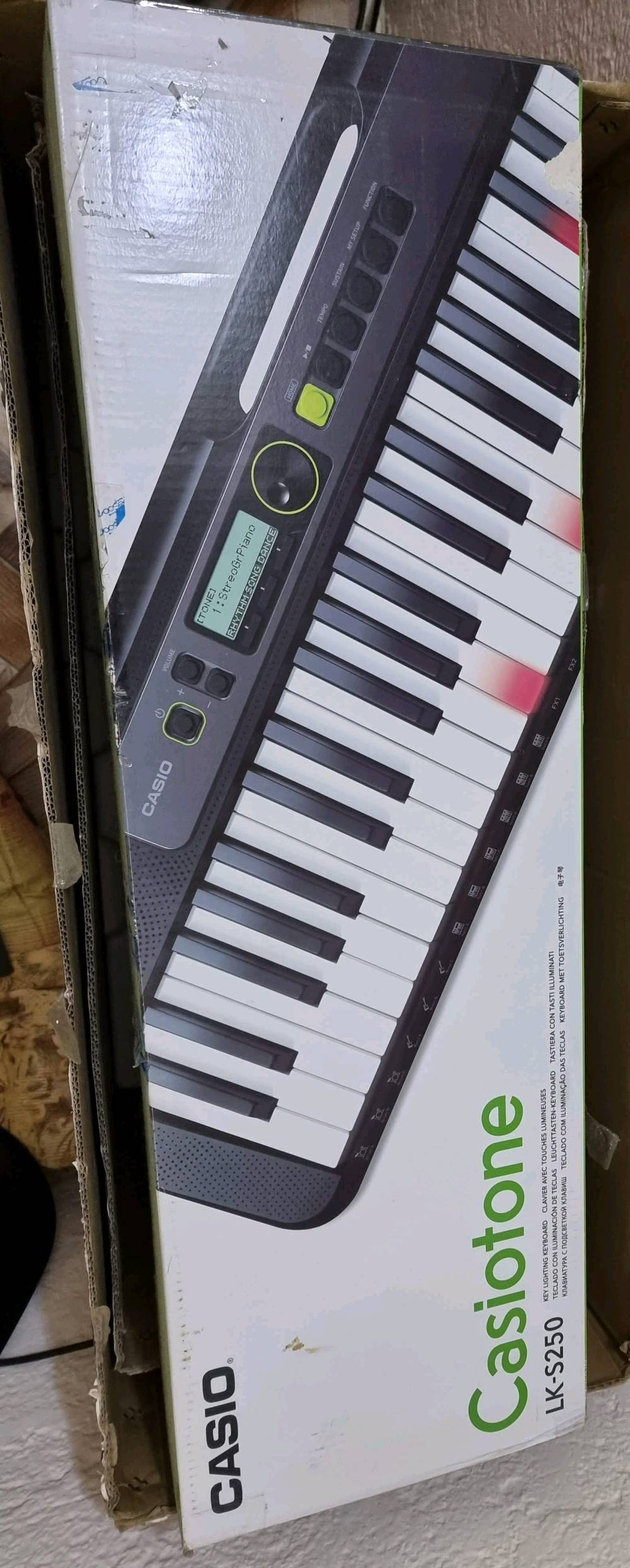 casio lks250 ضوئي غربي بسعر ٣٠٠ الف