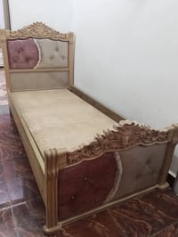 جرابي • عدد ٢ • سرير