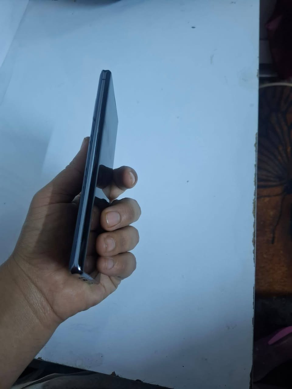 شارب r6 جهاز مفول ونصيف زلغ مابي موصفاته معروفه شاشه 244 هيرتز كامرته مفوله ذاكرته 256 بوبجي 60 فربم ويوصل حتى 90 شاشه منحنيه بصمه مندمجه ب شاشه بي نقطه كلش زغيره مامبينه اصلن جهاز كله شغال ع فحص يرهم بيع أو مراوس سعر 180
كلش بسيط مكاني مدينه الصدر بغداد ماعندي توصيل ***********
