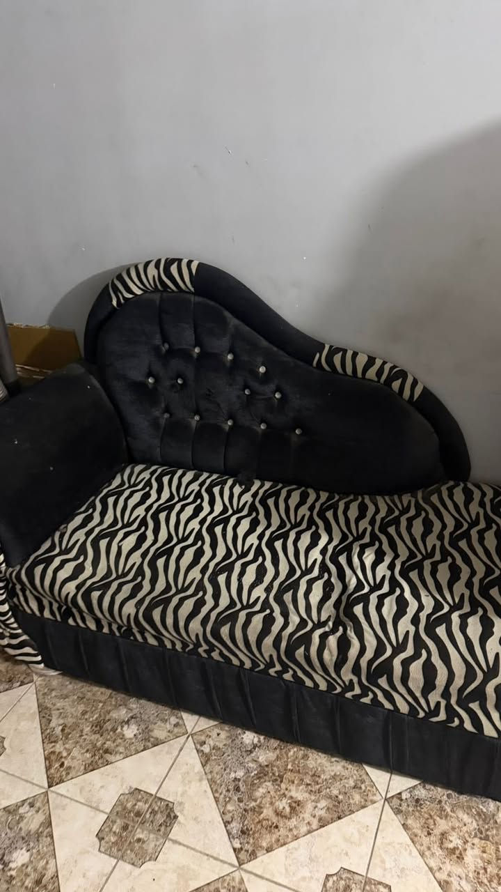 اعيد آلنشر بسبب الوعد كاذبة مو شراي الا تراسل ثريات عدد ٢. بركيات عدد ٢. كلهم ٥٠. وبيهم مجال. شازلون ٥٠

مكان البلديات ماكو توصيل ماكو


**إذا كنت صاحب هذا الإعلان وتريد حذفه لأي سبب، رجاءا أرسل رسالة إلى الدعم الفني**