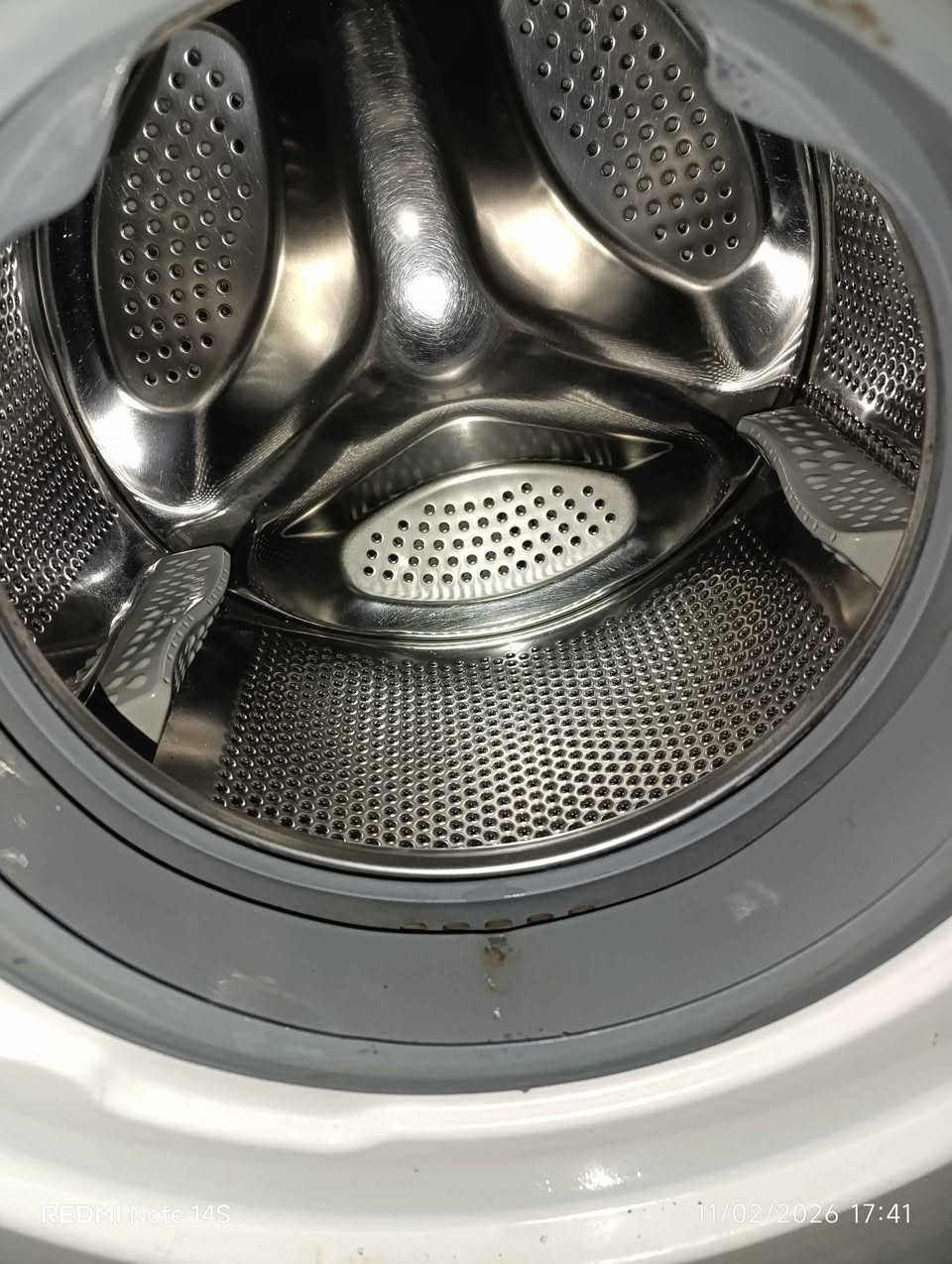 جلشۆری تۆربۆ ٨ کیلۆیە و بێ عەیبە و بێ دەنگە لە ووشک کردنەوەدا  نرخی 120هەزارە و لە سلێمانیم *********** السليمانية, العراق
