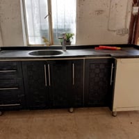 مطبخ للبيع نوع hdf نضافة جيدا جدا بسعر مناسب 07706923860