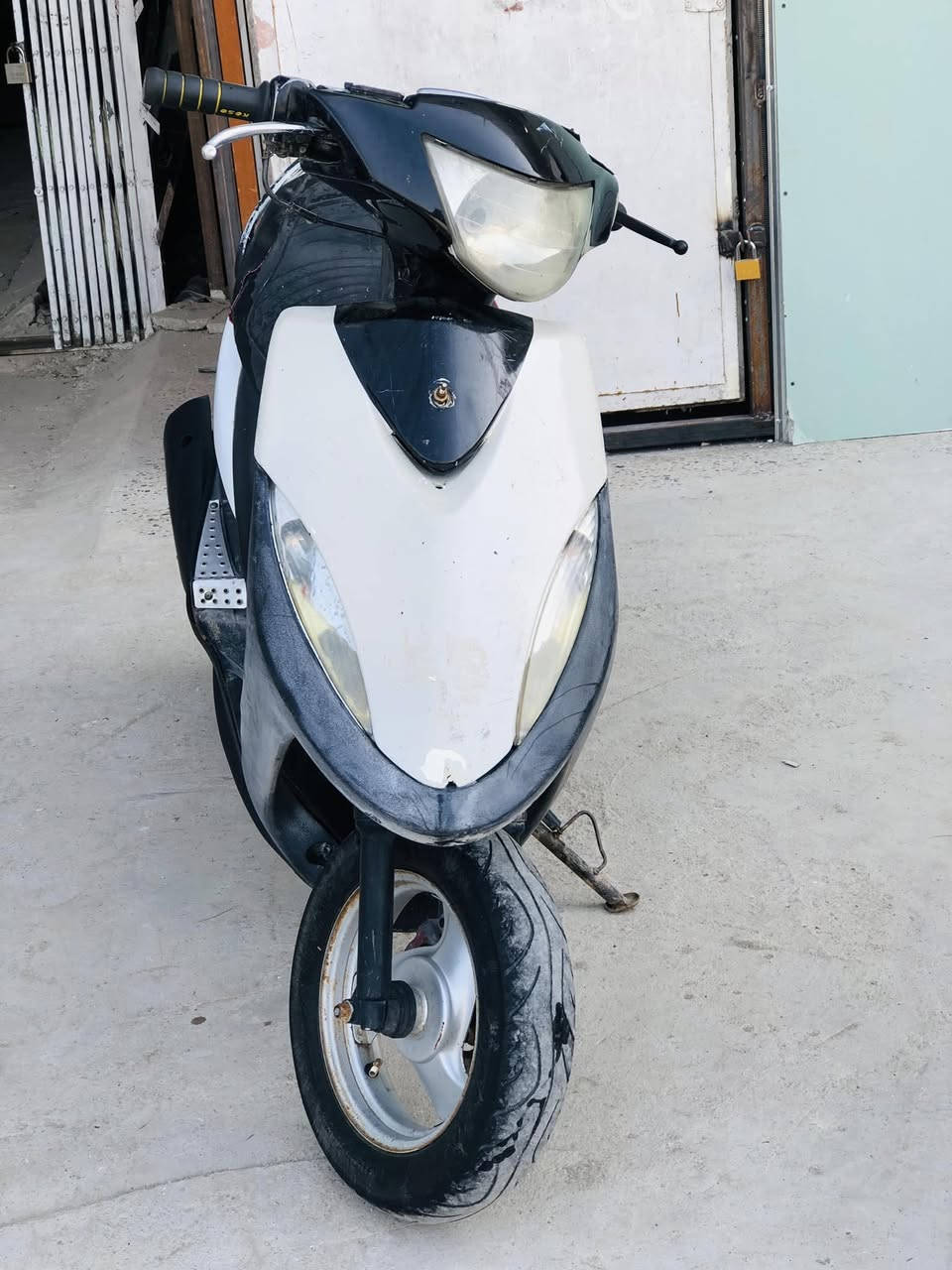 ماكس عدلة مكينة بلادي نكرة سلف هندر كهرباء كلة شغالة اي نقص  مابية  كفرات مختمة ختم واحد اورقة كاملة منفيس عنواني بغداد غزاليه سعر دراجة (٤٠٠)شراي يخابر مامتواجد ع فيس هاذه رقم
‭٠٧٧١ ٣٢٦ ٣٧٤٣‬
