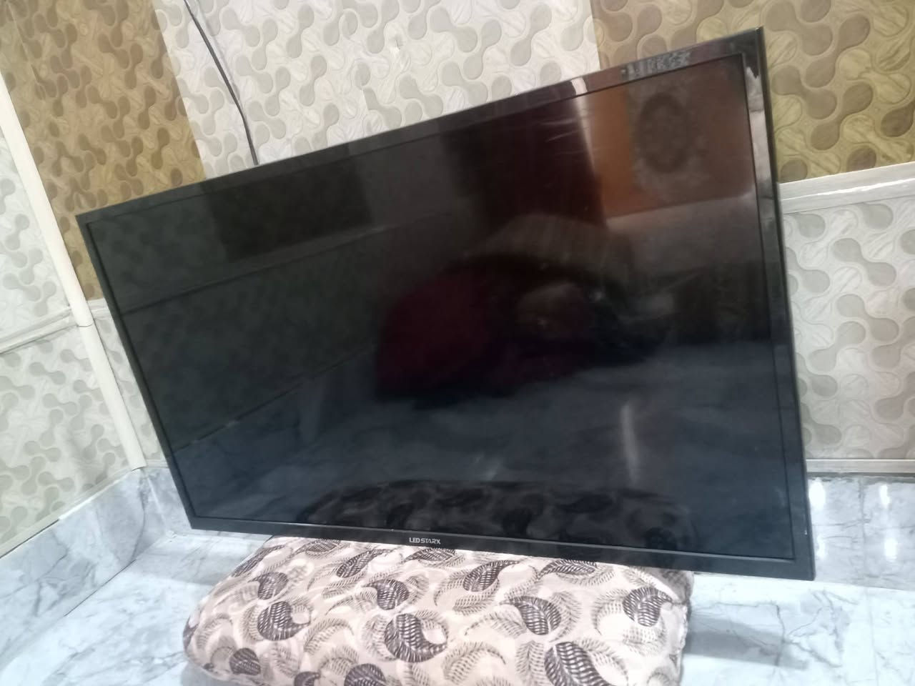 شاشه حجم 43 ب 250 وبيه مجال


**إذا كنت صاحب هذا الإعلان وتريد حذفه لأي سبب، رجاءا أرسل رسالة إلى الدعم الفني**