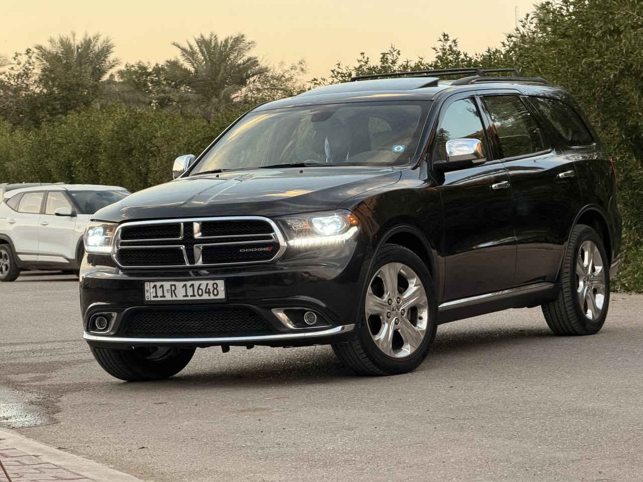 � للبيع – دودج دورنكو 2014
فلول مواصفات 
سيارة نظيفة جداً ومعتنى بيها، استخدام شخصي، جاهزة للاستخدام بدون أي صرف ✨

🔹 الموديل: 2014
🔹 المحرك: 6 سلندر ٣٦٠٠
🔹 بصمه
🔹 فتحة سقف 
🔹 شاشة كبيرة + كاميرا خلفية
🔹 حساسات أمامي وخلفي
🔹 جلد
🔹 تبريد ثلج ❄️
🔹 دفع رباعي (إذا كانت AWD نذكرها)
🔹 ٧ راكب 
🔹 كراسي كهرباء + تسخين
🔹 ستيرن تحكم

السيارة جداً مريحة بالسفر وثبات عالي بالطريق، عائلية ومرتبة وما بيها أي ملاحظات 👌

📍 الموقع: (بغداد زيونه)
💰 السعر: (١٨٩)
📞 للاستفسار ***********

🔥 سيارة حادثه بنيد بدون دواخل 
       وبيه ٣ قطع كلير
