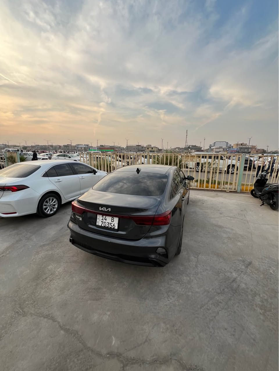 فورتي مديل 2024 وارد امريكي ، مواصفات رادار تحكم ستيرن كاربلاي مثبت سرعه فول مواصفات ما عده الفتحه بيهة صبغ جاملغ وبنيد فقط رقم بصرة باسمي السيارة حرة
السعر : 165
للتواصل : *********** البصرة, العراق
