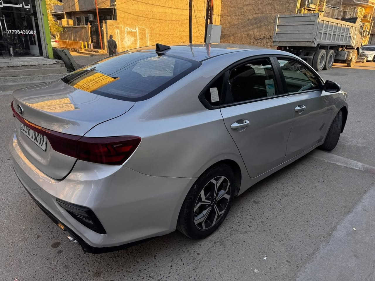 كيا فورتي 2019
بيهة 3قطع كلير 
وقطعتين صبغ بدون دواخل رقم بغداد الانكليزي تحويل مباشر
السعر118وبيهة مجال قليل 
سيارة جدا نضيفة مكاني بابل
التواصل:***********
