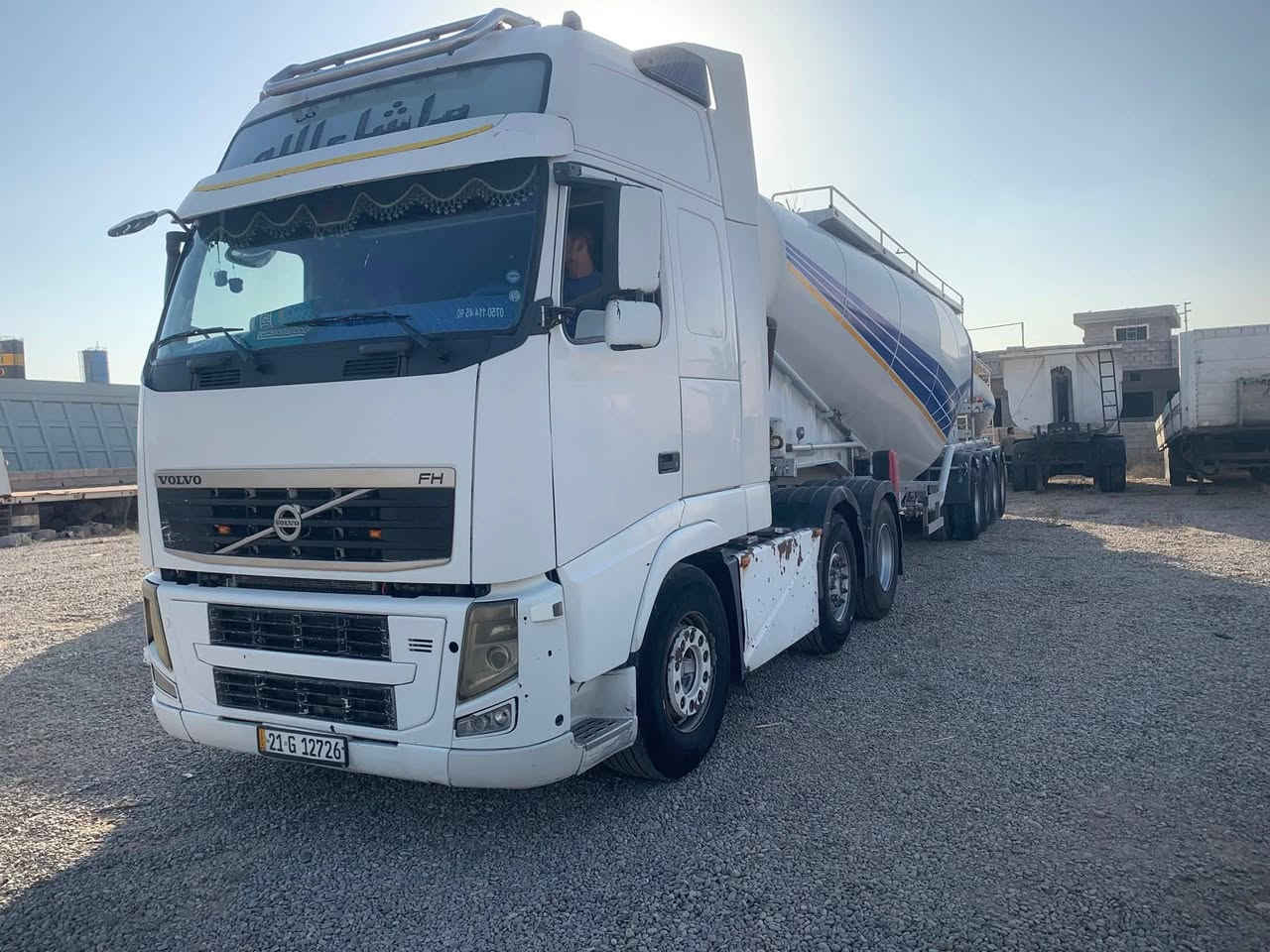 للبيع 2011 مربوطة وكاملة بسمي جاهزة للشغل ابيع كاملة مكانه بغداد سعره 6 وبيه مجال بطل موديل 24 حمولة 60 طن او مراوس بقل منه واخذ فرق ***********
