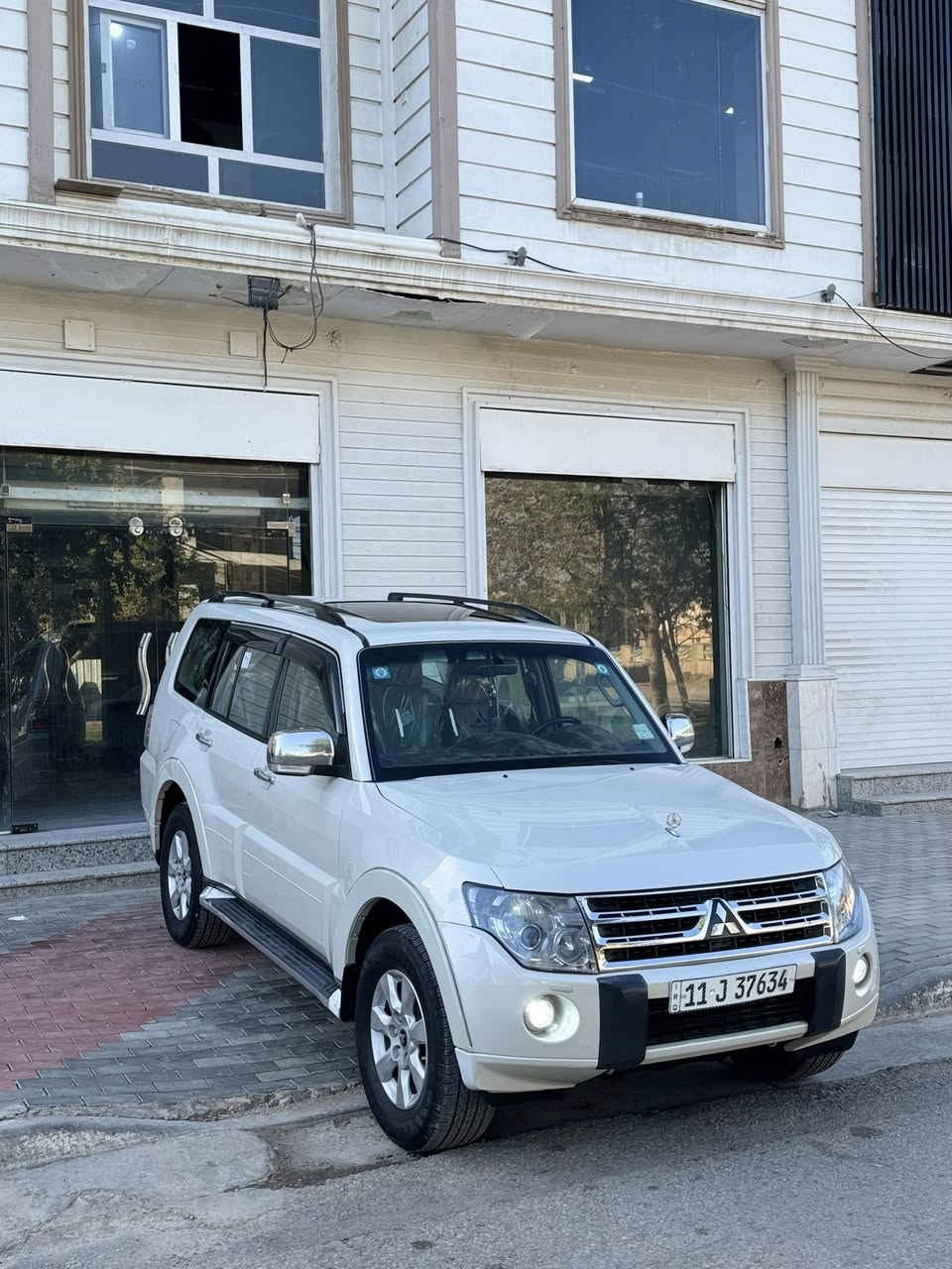 باجيرو 2010 حبتور 
دمام خلفي 
فتحه سقف 
شاشه جبيره 
تحكم ستيرن 
تبريد خلفي 
سبعه راكب 
داخل وكشن جلد 
داخل بيجي 
تبريد سياحي 
كشن كهرباء 
يدات كروم 
ويل كب 
كشاف ضباب 
زنون بلاد 
سياره كفاله عامه بدون قطره صبغ ولا حادث مكينه وكير وحداديه درجه اولى رقمه بغداد مشروع نكليزي مكانه كربلاء سعره 138 
رقمي للستفسار ***********
